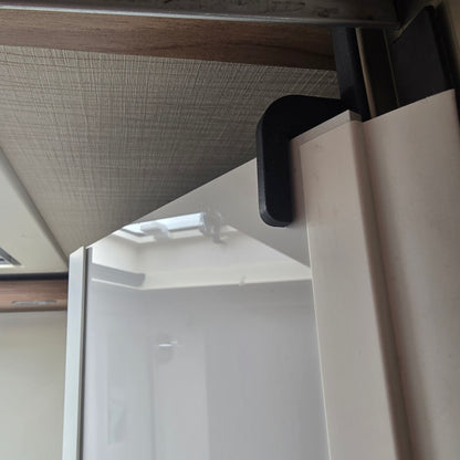 Arretierung für Klappduschwand am Hymer ML-T 570