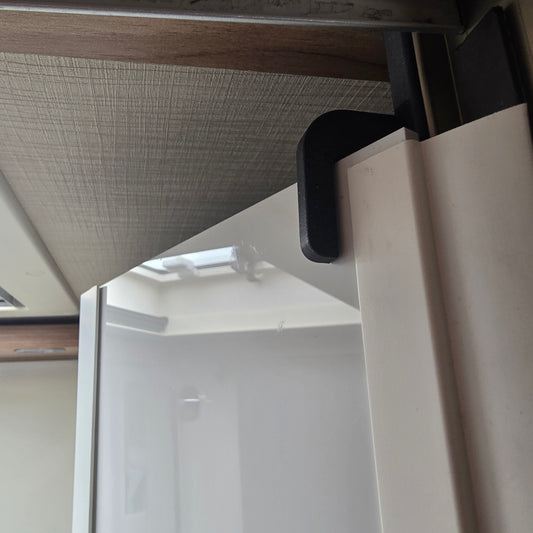 Arretierung für Klappduschwand am Hymer ML-T 570